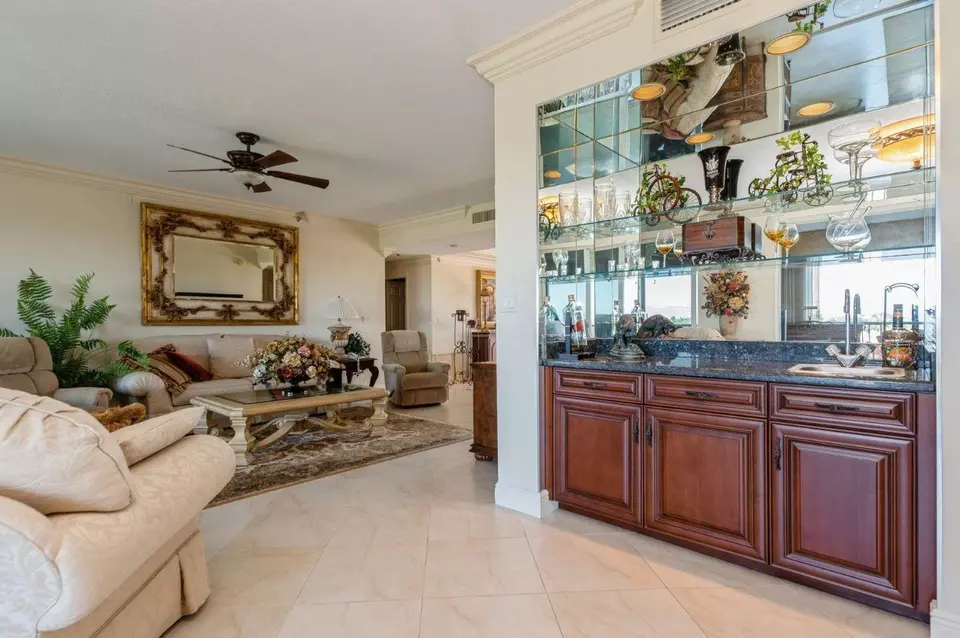Living - 17031 Boca Club 085a Blvd #085A, Boca Raton, FL 33487 photo 3 of 3