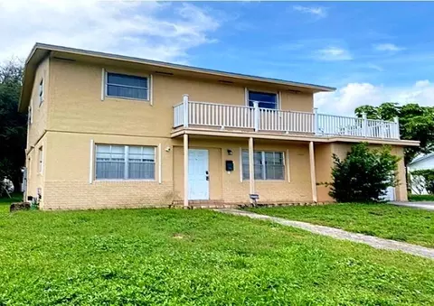 3110 Australian Ct, West Palm Beach, FL 33407