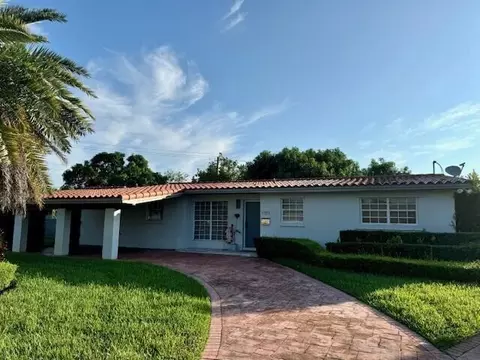1701 SW 92nd Ct, Miami, FL 33165