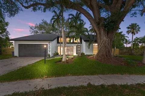 6299 Hollandaire Dr E, Boca Raton, FL 33433