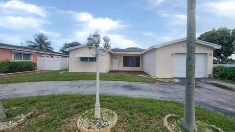 3498 NW 32nd Ct, Lauderdale Lakes, FL 33309