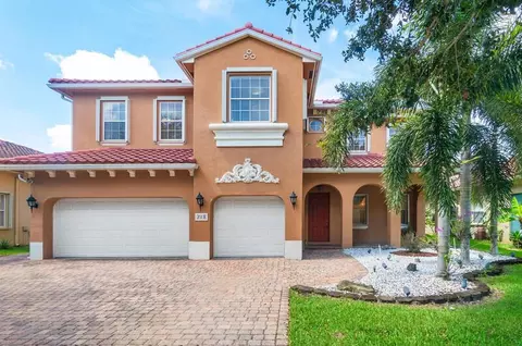 713 Cresta Cir, West Palm Beach, FL 33413