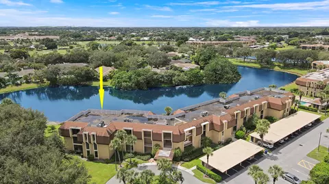 5188 Woodland Lakes Dr #137, Palm Beach Gardens, FL 33418