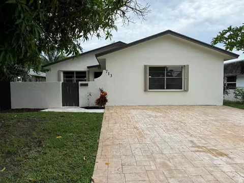 713 SW 6th Ave, Delray Beach, FL 33444