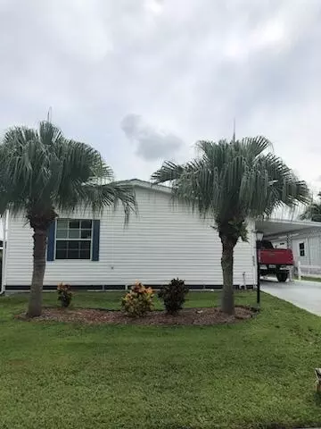 8579 Gallberry Cir, Port Saint Lucie, FL 34952