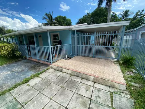 4344 Pine St, West Palm Beach, FL 33406