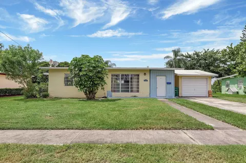 3280 SE Monte Vista St, Port Saint Lucie, FL 34952