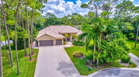 8592 Gullane Ct, Palm Beach Gardens, FL 33412
