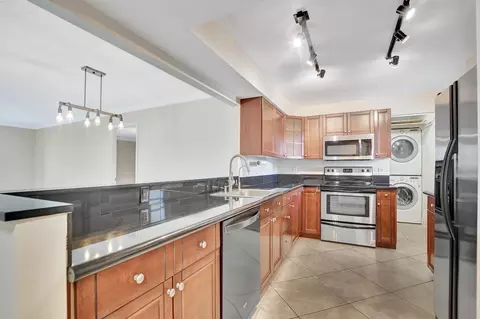 Undisclosed, Boca Raton, FL 33487