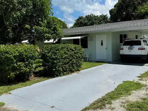 4520 38th Ct, Vero Beach, FL 32967