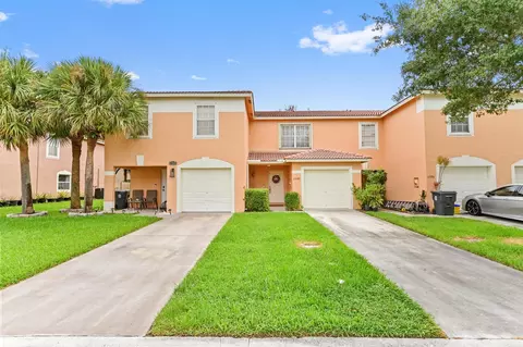 6880 Mill Brook Pl, Lake Worth, FL 33463