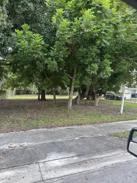 Undisclosed, Fort Pierce, FL 34950
