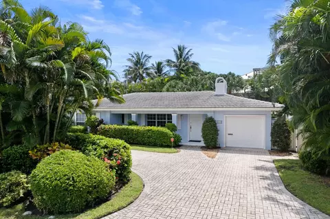 1216 Crestwood Dr, Delray Beach, FL 33483