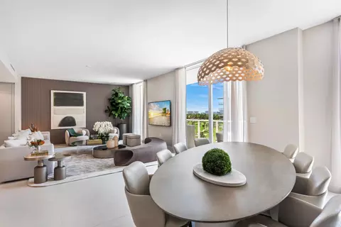210 SE Mizner Blvd #704, Boca Raton, FL 33432
