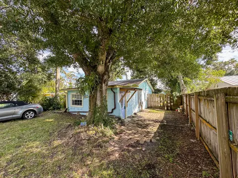 988 SW 34th Ter, Palm City, FL 34990
