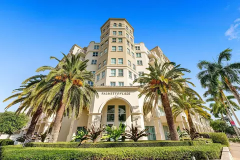 99 SE Mizner Blvd #445, Boca Raton, FL 33432