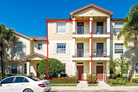 1902 SE Interlachen Dr, Port Saint Lucie, FL 34952