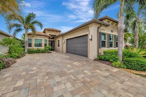 9543 Prosecco St, Boynton Beach, FL 33473