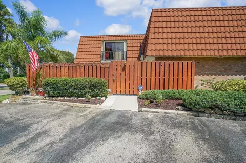 3429 San Bernadino Dr #60-B, Delray Beach, FL 33445