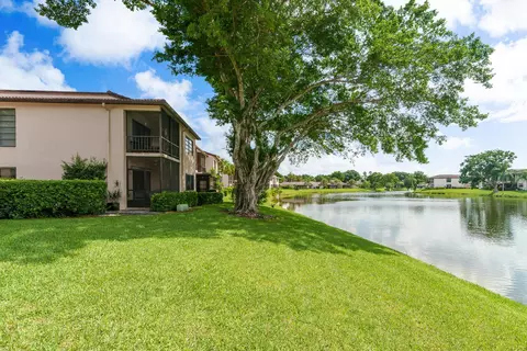 21597 Juego Cir E #6E, Boca Raton, FL 33433