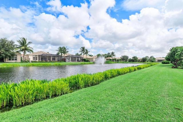 9952 Bluefield, Boynton Beach, FL 33437