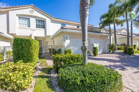 7930 Laina Ln #2, Boynton Beach, FL 33437