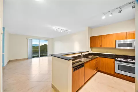 802 W Windward 215 Way #215, Lantana, FL 33462