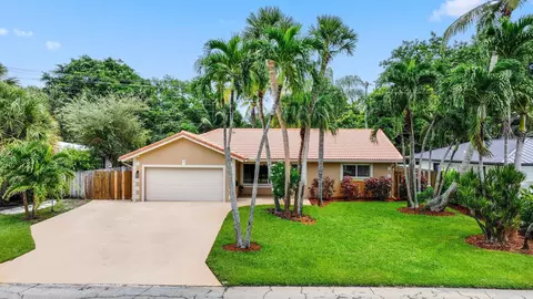 678 NW 7th Ave, Boca Raton, FL 33486