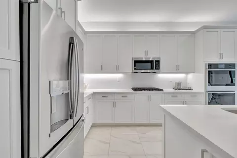 9291 Mountain Pine Grv, Boynton Beach, FL 33473