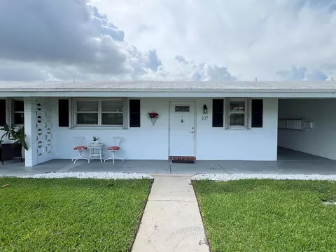 1802 Ocean Drive Dr #107, Boynton Beach, FL 33426