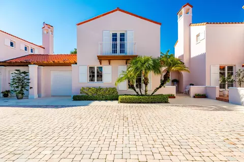 4904 Wood Duck Cir, Vero Beach, FL 32967