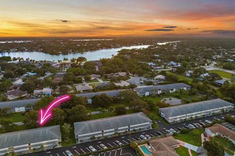 1 Garden St #206L, Tequesta, FL 33469