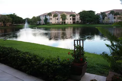 4151 Coral Tree Cir #155, Coconut Creek, FL 33073