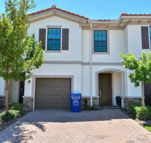 1018 Kapok Ln, Riviera Beach, FL 33410