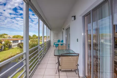 6289 Lear Dr #301, Lake Worth, FL 33462