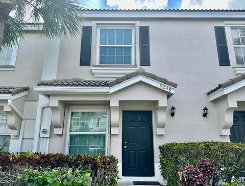5238 Palmbrooke Cir, West Palm Beach, FL 33417
