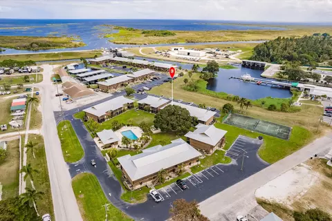 500 N Francisco St #127, Clewiston, FL 33440