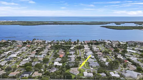 749 Cruiser Rd N, North Palm Beach, FL 33408