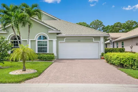 590 NW Red Pine Way, Jensen Beach, FL 34957