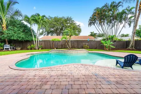 5440 Sandhurst Cir S, Lake Worth, FL 33463
