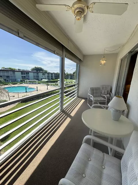 3400 Springdale #302, Palm Springs, FL 33461