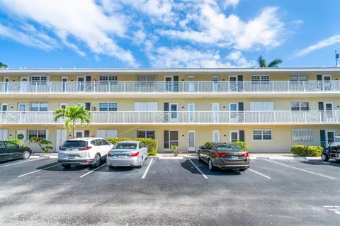 1951 NE 39th St #128, Lighthouse Point, FL 33064