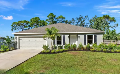 1075 SW Fenway Rd, Port Saint Lucie, FL 34953