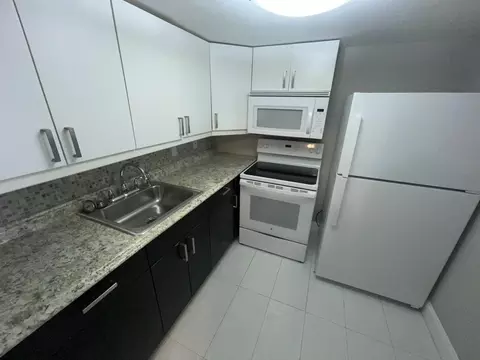 3061 NW 47th #135B, Lauderdale Lakes, FL 33313