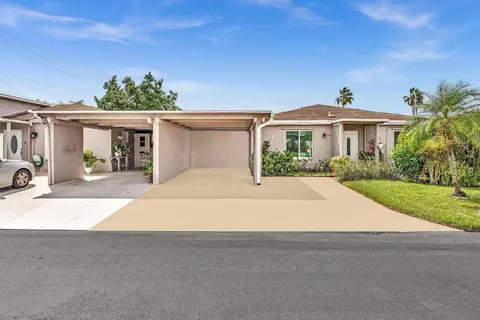 14812 Wildflower Ln, Delray Beach, FL 33446