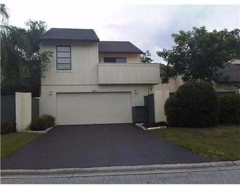 12754 Spinnaker Ln, Wellington, FL 33414
