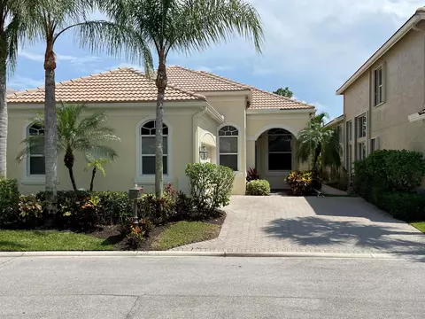 16866 Knightsbridge Ln, Delray Beach, FL 33484