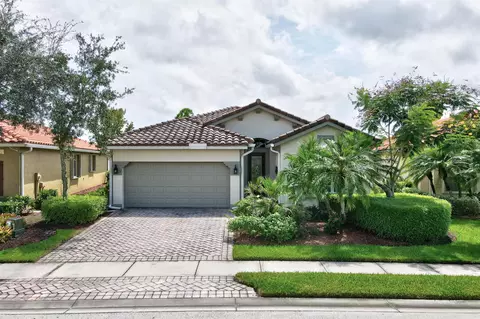 6367 Lennox Ln, Vero Beach, FL 32966