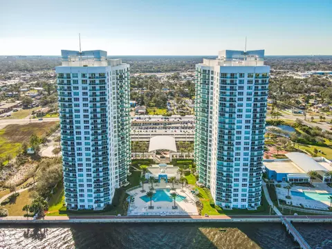 241 Riverside #106, Holly Hill, FL 32117
