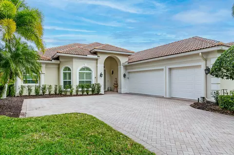 9604 Crooked Stick Ln, Port Saint Lucie, FL 34986
